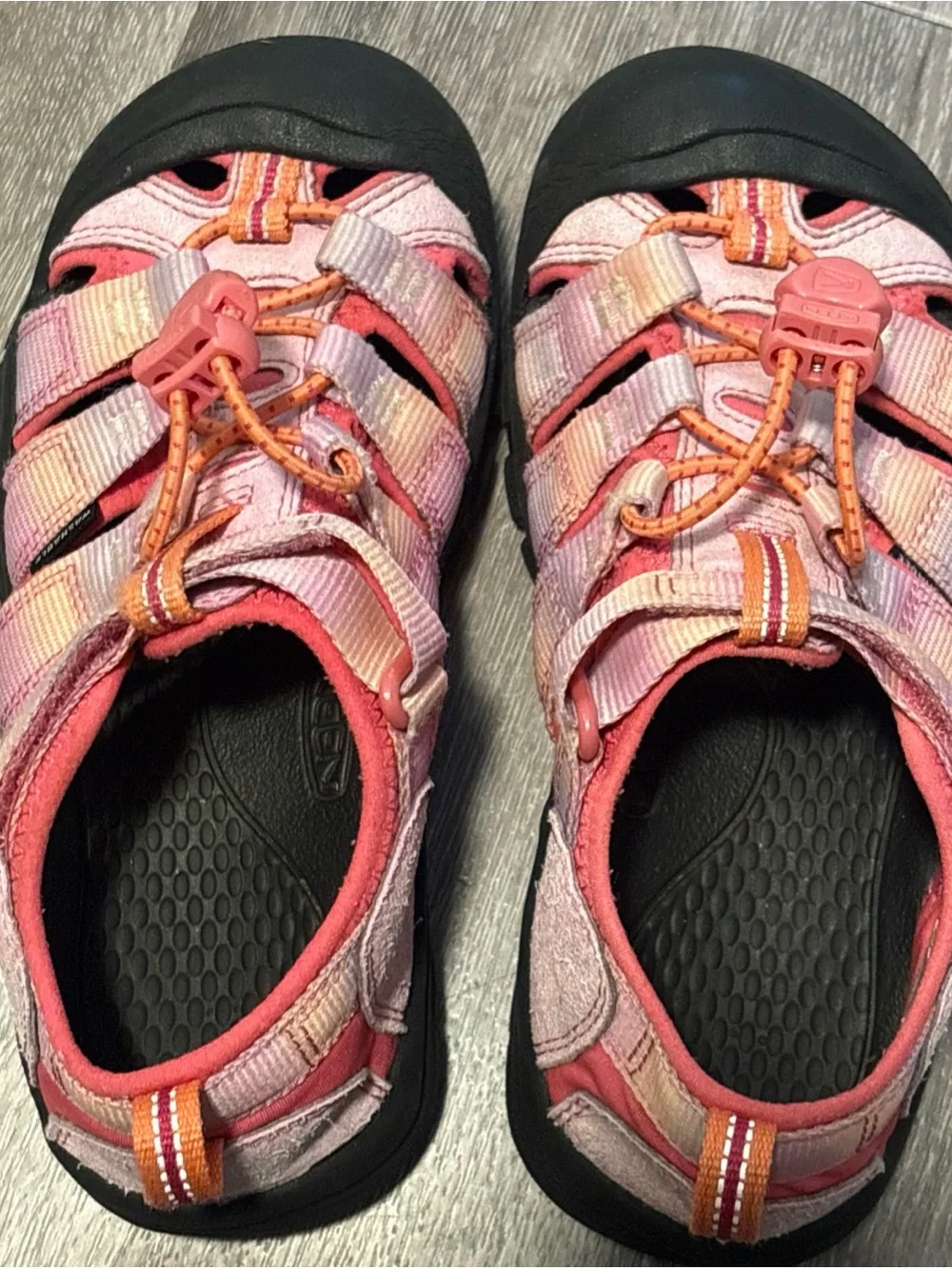 Keen Girls Rubber Toe Newport Hiking Walking Sandals Size 1 Pink Multi